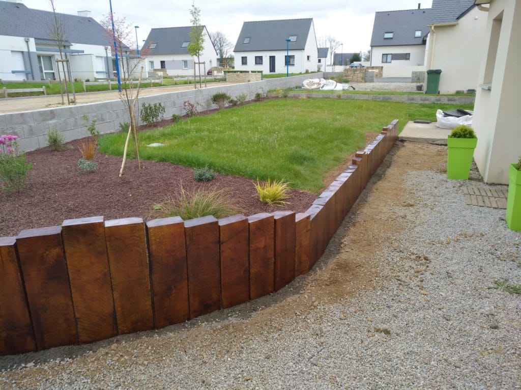 Entretien de jardin tonte taille Le Drennec Brest Finistère